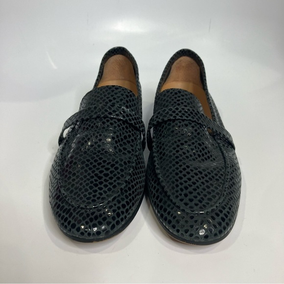 Vionic Zane loafer comfort shoe grey black faux lizard women size 6 professional - Picture 3 of 9